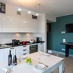 Panoramic Penthouse - Happy Lugano