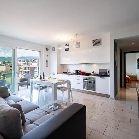 Panoramic Penthouse - Happy * Lugano