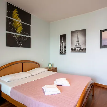 Panoramic Penthouse - Happy *