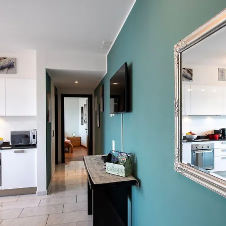 Апартаменти Panoramic Penthouse - Happy *